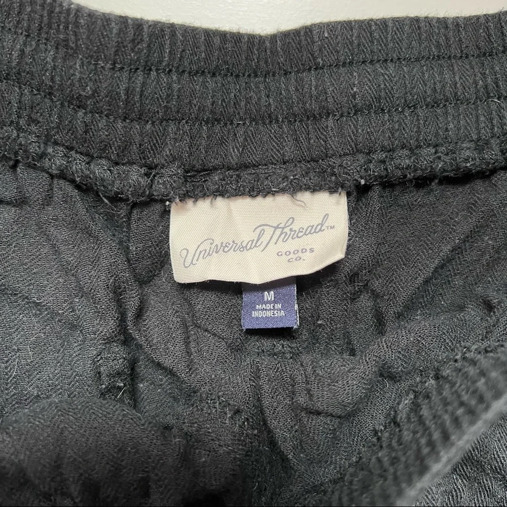 Universal Thread Black Draw String Shorts - Picture 3 of 3